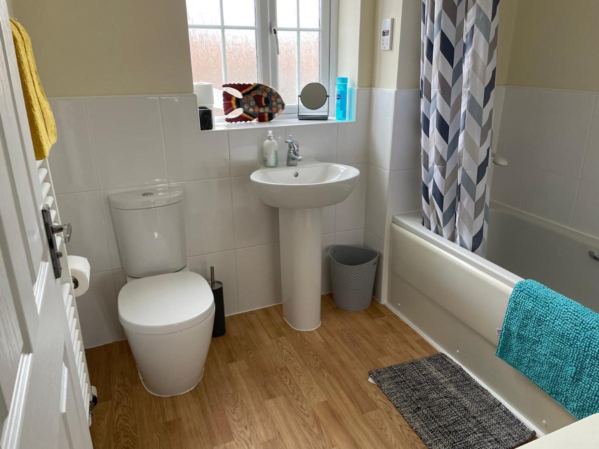 Stunning Large Detached Gloucester, 4 Beds, 3 Bedroom, 2 Bathroom Property, Nr Chelt, The Docks And Quays Sleeps 6 Exterior foto