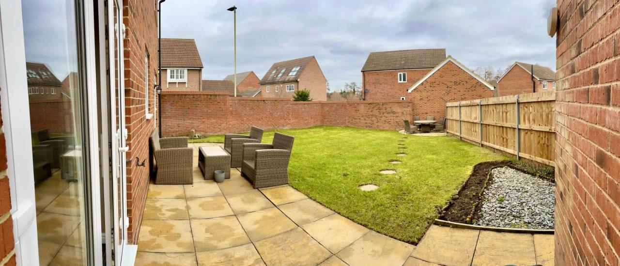 Stunning Large Detached Gloucester, 4 Beds, 3 Bedroom, 2 Bathroom Property, Nr Chelt, The Docks And Quays Sleeps 6 Exterior foto