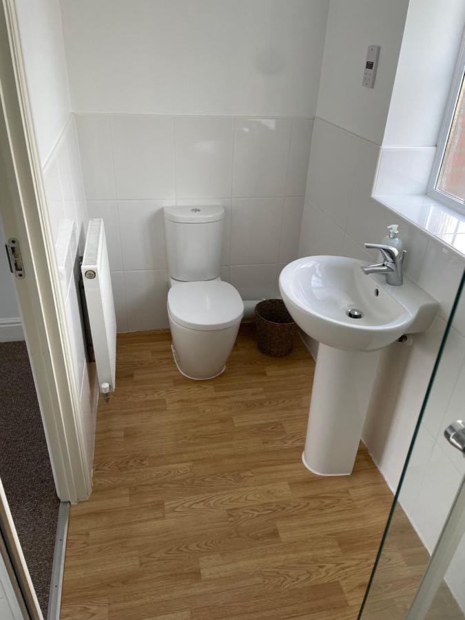 Stunning Large Detached Gloucester, 4 Beds, 3 Bedroom, 2 Bathroom Property, Nr Chelt, The Docks And Quays Sleeps 6 Exterior foto