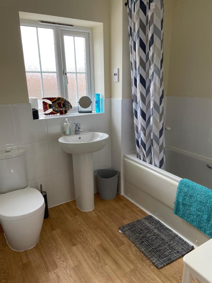 Stunning Large Detached Gloucester, 4 Beds, 3 Bedroom, 2 Bathroom Property, Nr Chelt, The Docks And Quays Sleeps 6 Exterior foto